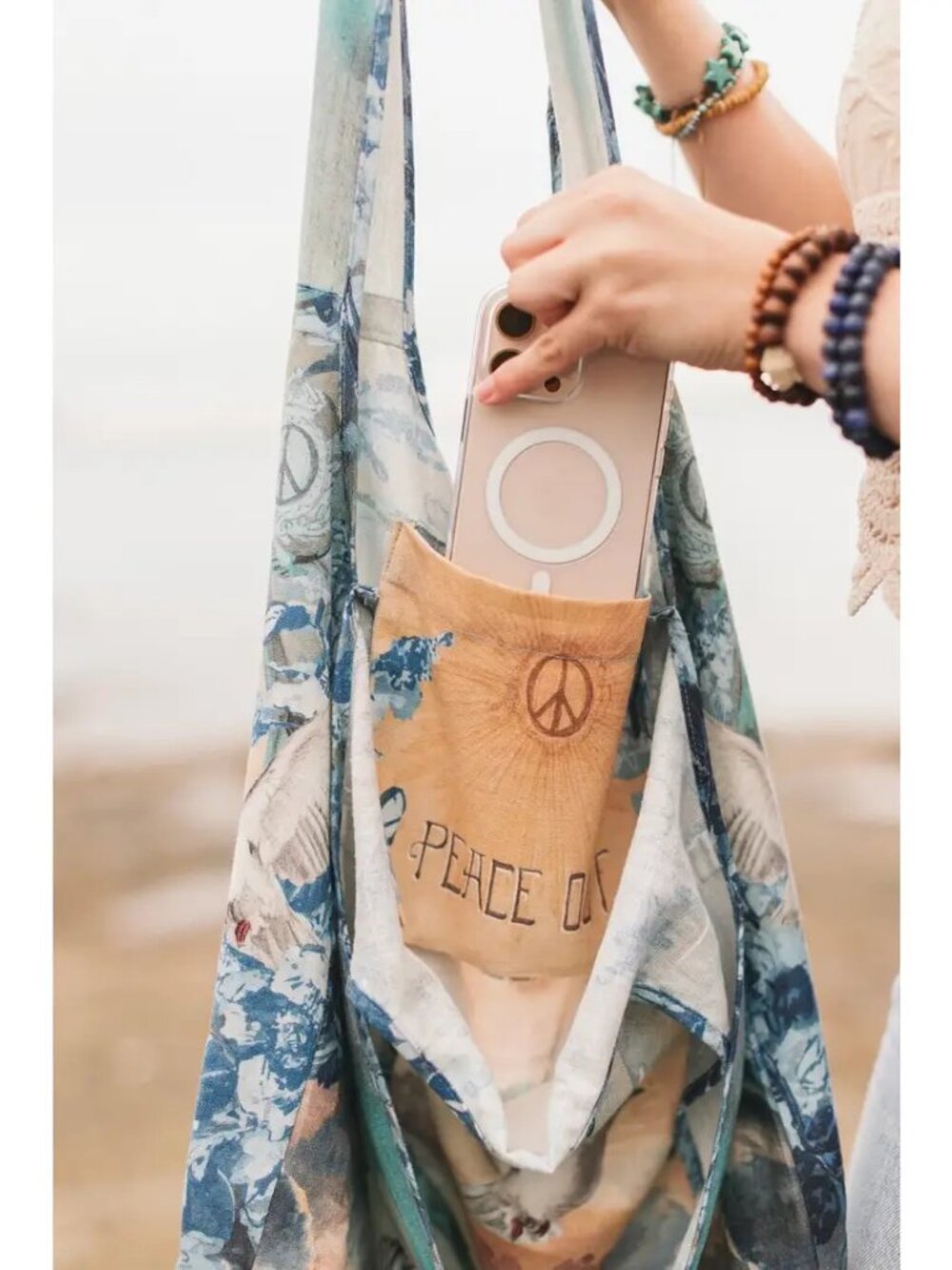 Market of Stars - Peace Out Turquoise Linen Tote Bag with Doves and Sunrise NWT - Picture 2 of 6